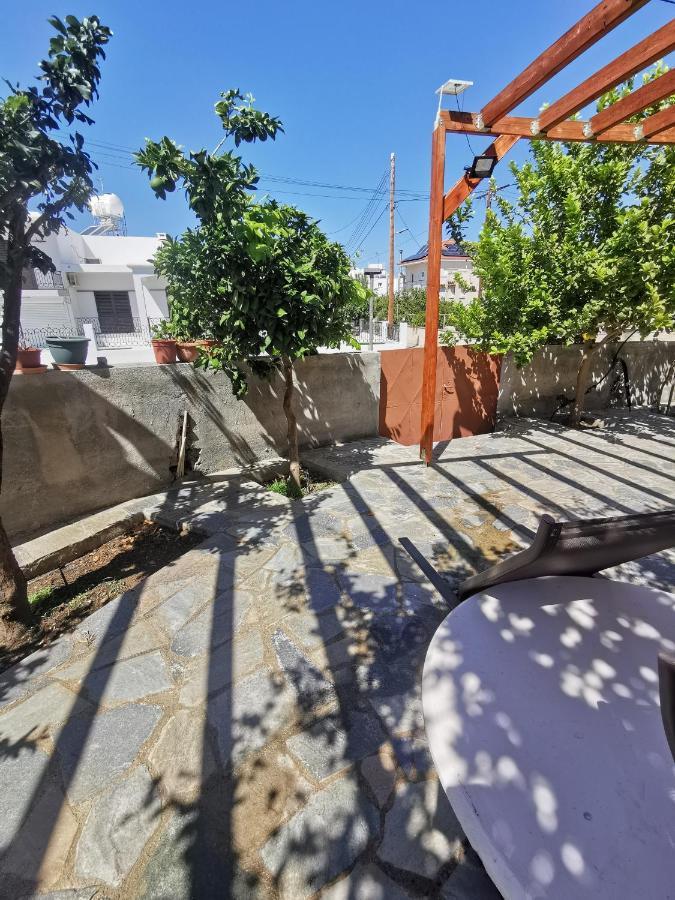 Nicosia Rooms Studios エクステリア 写真