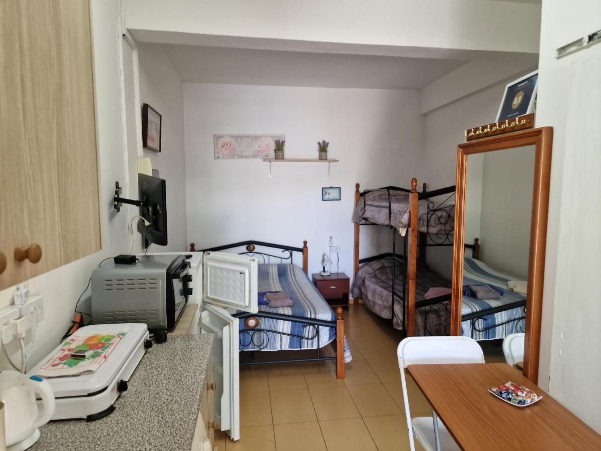 Nicosia Rooms Studios エクステリア 写真