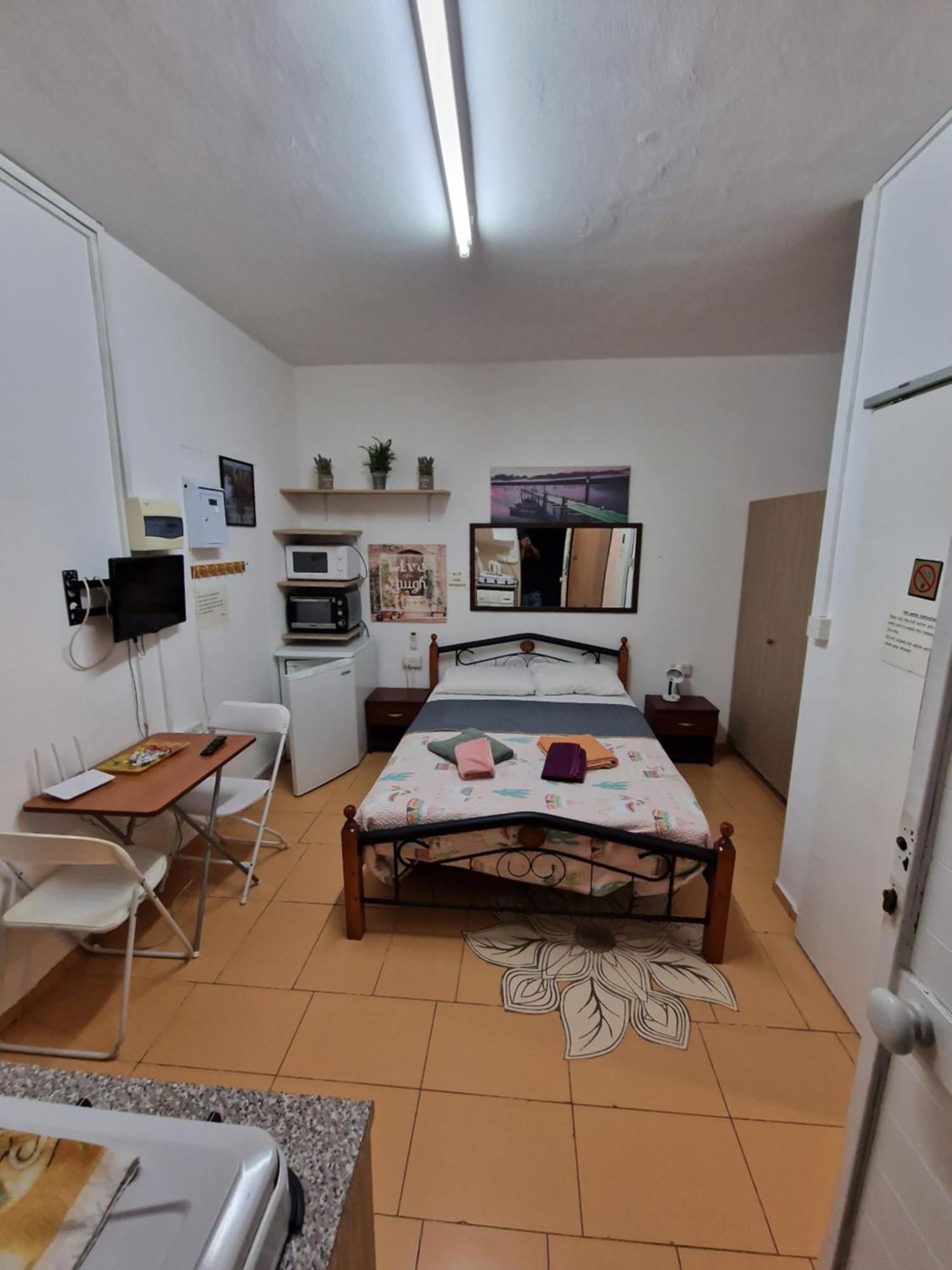 Nicosia Rooms Studios 部屋 写真